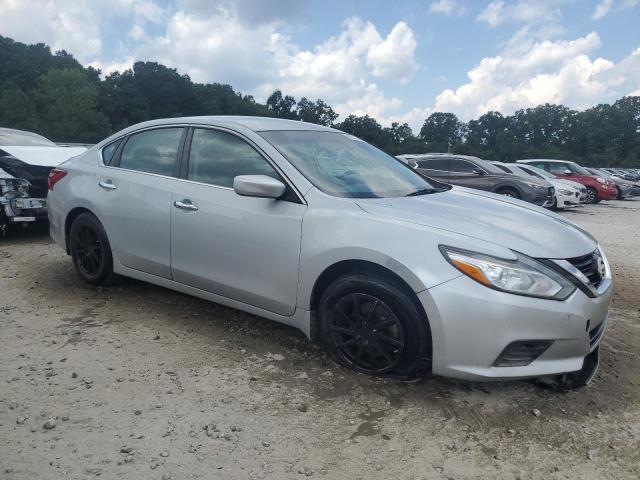 1N4AL3AP5HN362970 - 2017 NISSAN ALTIMA 2.5 ვერცხლისფერი ფოტო 4