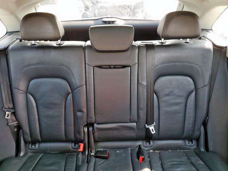 WA1LFAFP7DA101956 - 2013 AUDI Q5 PREMIUM PLUS 银色 照片 10