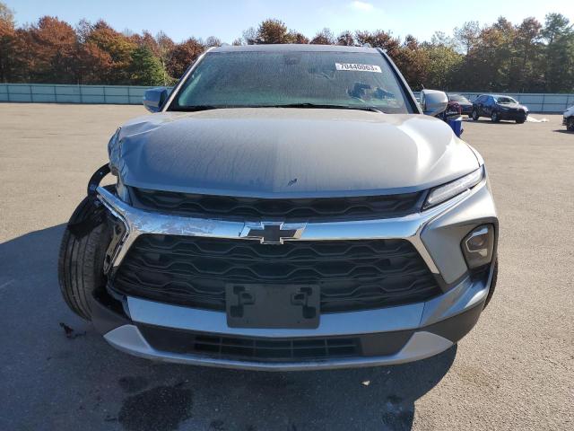 3GNKBJR44PS156647 - 2023 CHEVROLET BLAZER 3LT SILVER photo 5