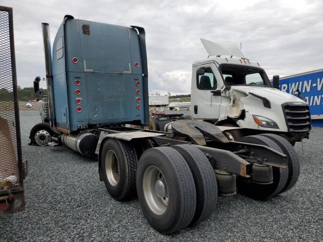 1FUJAPCG41PA98263 - 2001 FREIGHTLINER CONVENTION FLD132 XL CLASSIC BLUE photo 3