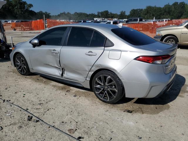 5YFS4RCE9LP032268 - 2020 TOYOTA COROLLA SE SILVER photo 2