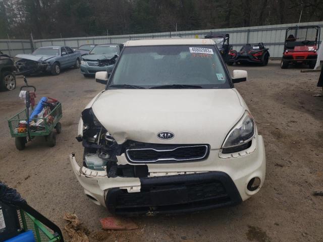 KNDJT2A54C7359994 - 2012 KIA SOUL WHITE photo 5