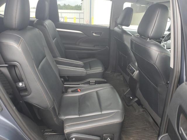 5TDJZRFH4KS988721 - 2019 TOYOTA HIGHLANDER SE BLUE photo 11