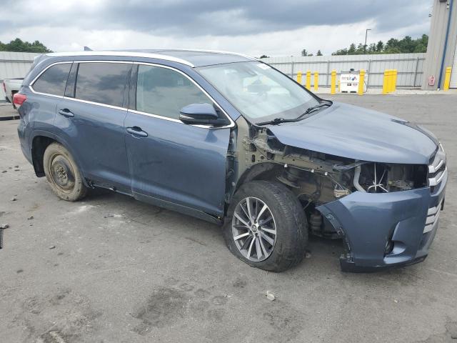 5TDJZRFH4KS988721 - 2019 TOYOTA HIGHLANDER SE BLUE photo 4