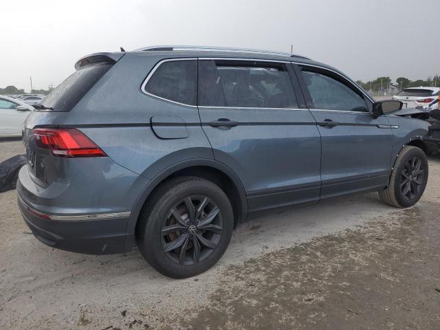 3VVNB7AX8RM140653 - 2024 VOLKSWAGEN TIGUAN SE ნაცრისფერი ფოტო 3