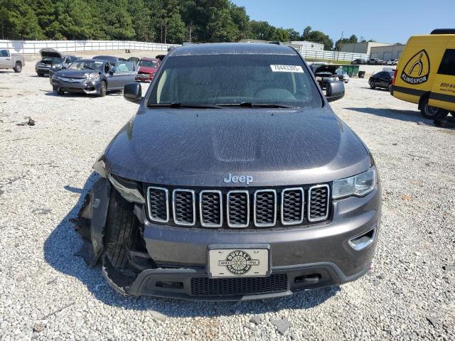 1C4RJFAG4JC405300 - 2018 JEEP GRAND CHEROKEE LAREDO ნაცრისფერი ფოტო 5