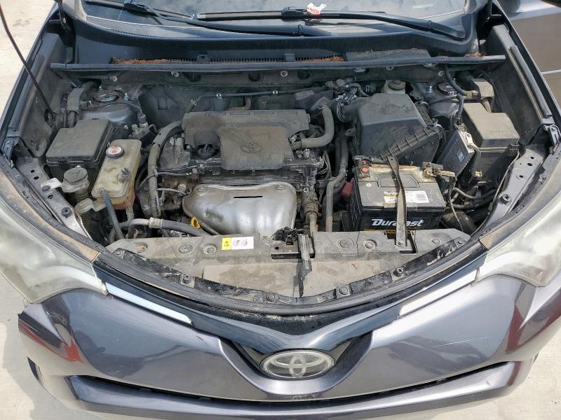 JTMZFREV1HJ124833 - 2017 TOYOTA RAV4 LE 灰色 照片 12