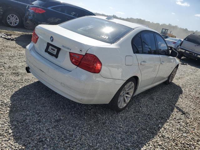 WBAPH7G51BNM59168 - 2011 BMW 328 I WHITE photo 3