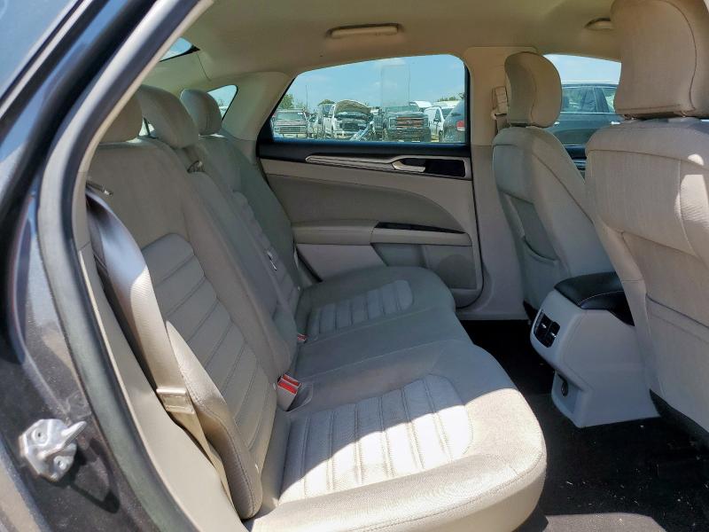 3FA6P0H75KR218905 - 2019 FORD FUSION SE 灰色 照片 10