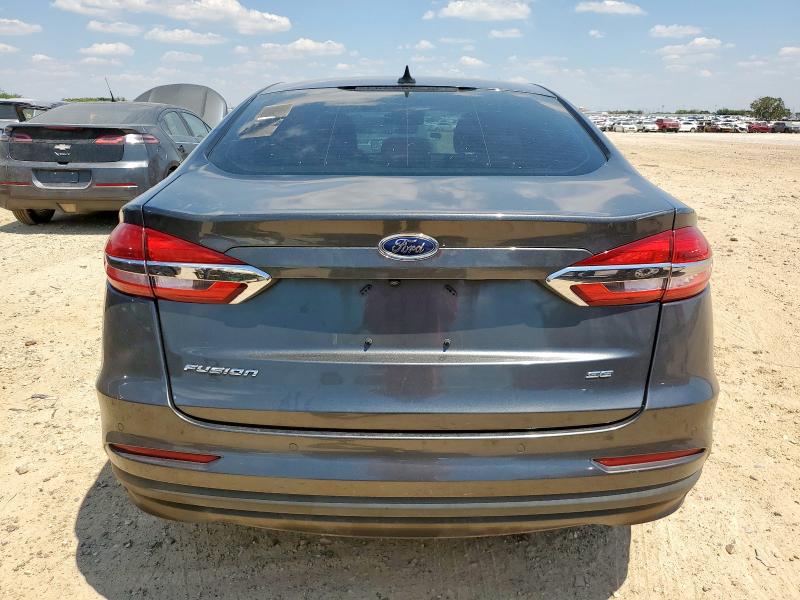 3FA6P0H75KR218905 - 2019 FORD FUSION SE 灰色 照片 6