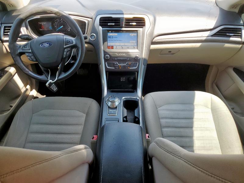 3FA6P0H75KR218905 - 2019 FORD FUSION SE 灰色 照片 8