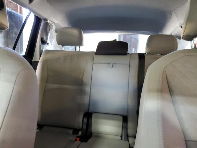 3VV0B7AX8LM057841 - 2020 VOLKSWAGEN TIGUAN S BLACK photo 10