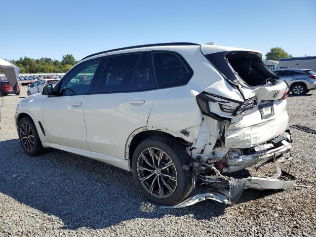 5UXCR6C08M9G82744 - 2021 BMW X5 XDRIVE40I WHITE photo 2
