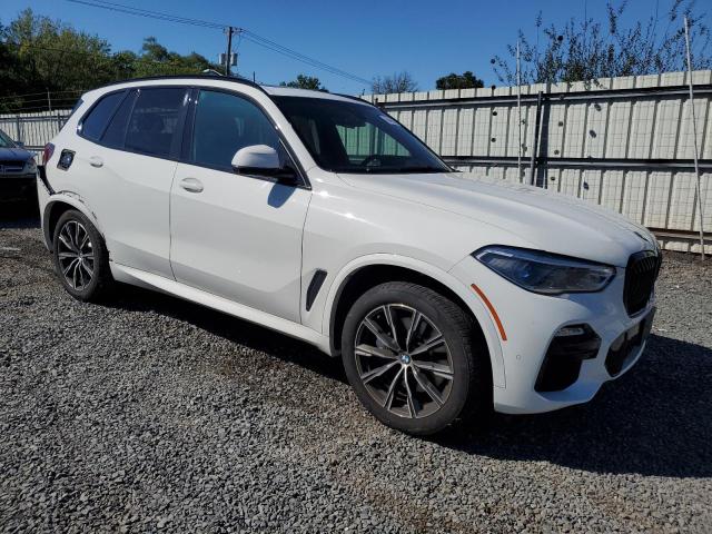 5UXCR6C08M9G82744 - 2021 BMW X5 XDRIVE40I WHITE photo 4