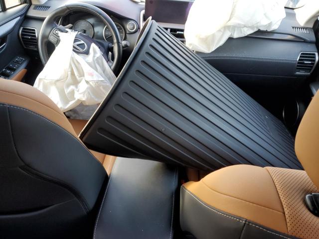 JTJBARBZ4J2172640 - 2018 LEXUS NX 300 BASE Qara foto 8