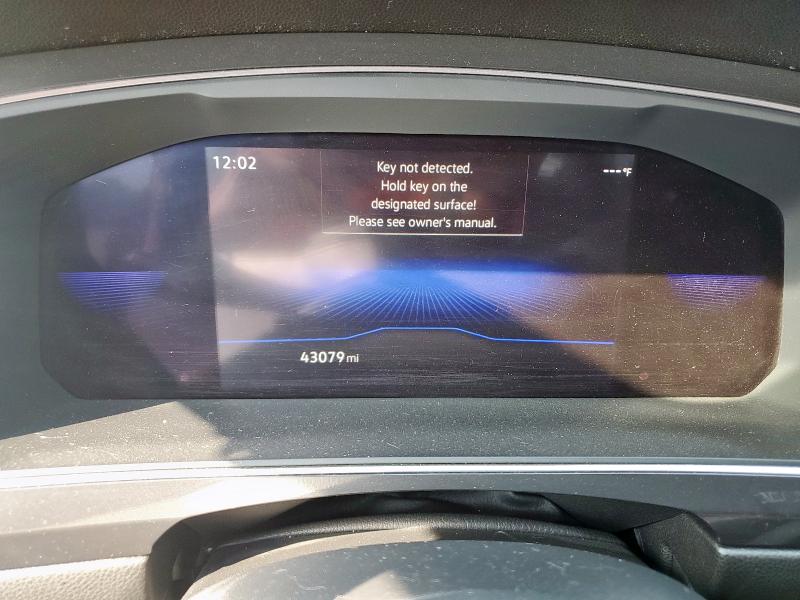 3VV3B7AX5NM137937 - 2022 VOLKSWAGEN TIGUAN SE 灰色 照片 9