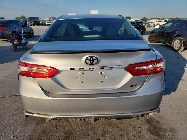 4T1B11HK1JU078892 - 2018 TOYOTA CAMRY L SILVER photo 6