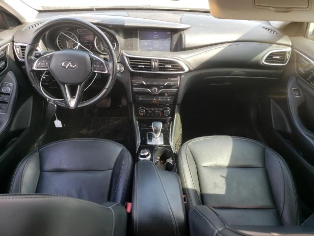 SJKCH5CR3HA034305 - 2017 INFINITI QX30 BASE WHITE photo 8