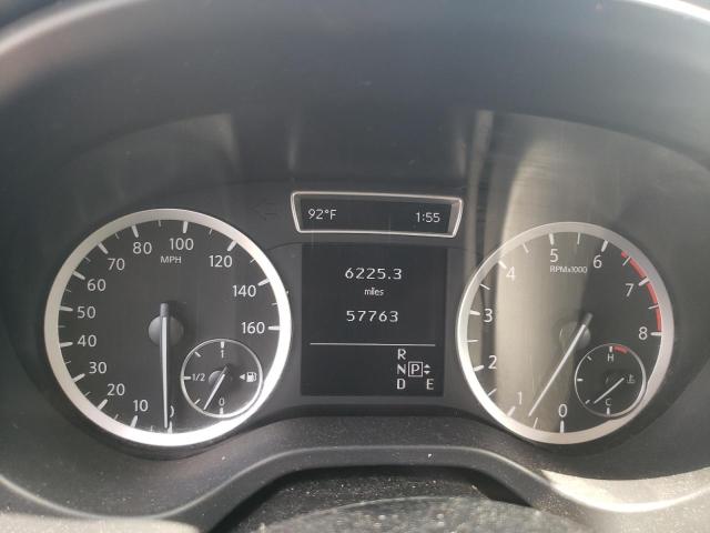 SJKCH5CR3HA034305 - 2017 INFINITI QX30 BASE WHITE photo 9