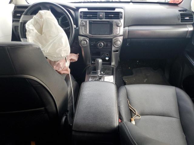 JTEZU5JR2H5148490 - 2017 TOYOTA 4RUNNER SR5 SILVER photo 8