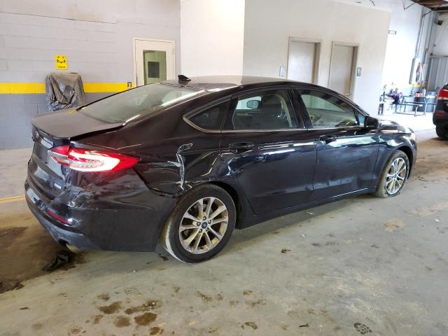 3FA6P0HD1KR111761 - 2019 FORD FUSION SE BLACK photo 3