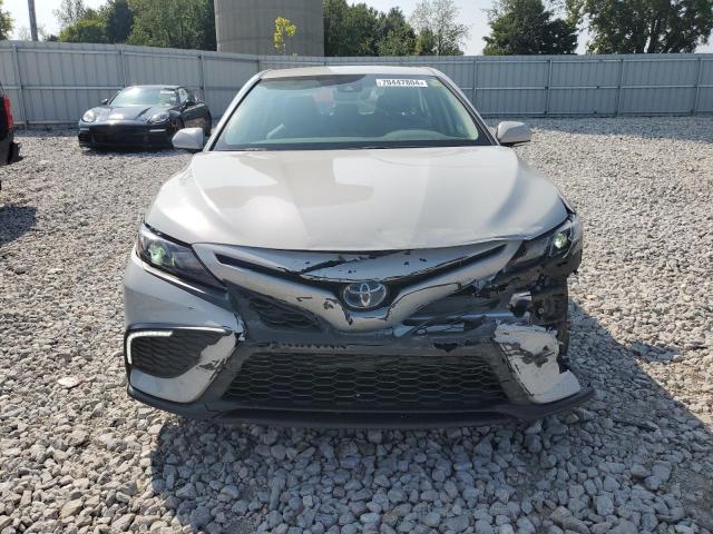 4T1G31AK4PU058803 - 2023 TOYOTA CAMRY SE NIGHT SHADE WHITE photo 5