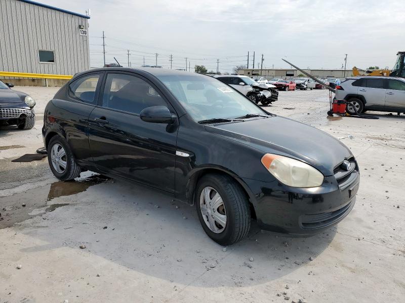 KMHCM36C88U082578 - 2008 HYUNDAI ACCENT GS BLACK photo 4