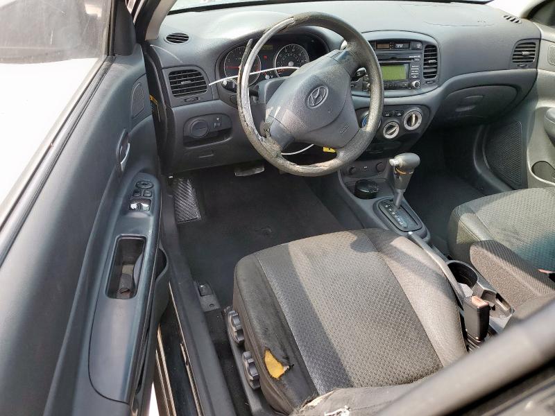 KMHCM36C88U082578 - 2008 HYUNDAI ACCENT GS BLACK photo 8