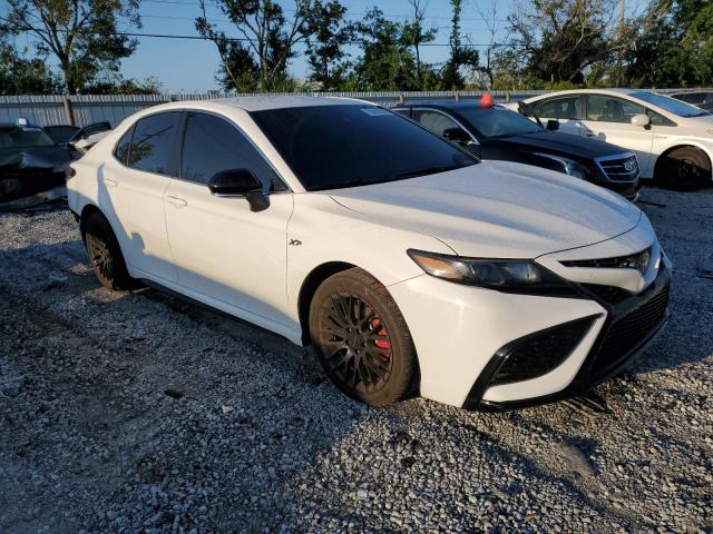 4T1G11AK0PU776807 - 2023 TOYOTA CAMRY SE NIGHT SHADE WHITE photo 4