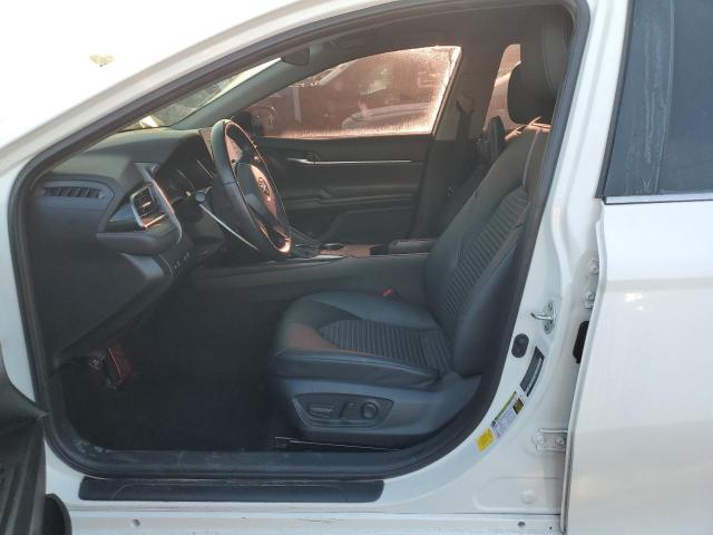 4T1G11AK0PU776807 - 2023 TOYOTA CAMRY SE NIGHT SHADE WHITE photo 7