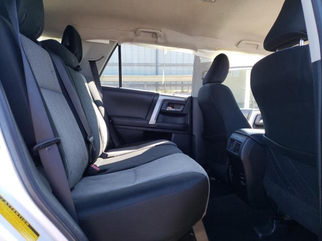 JTEBU5JR2G5405406 - 2016 TOYOTA 4RUNNER SR5/SR5 PREMIUM 白色 照片 11