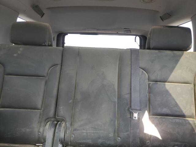 1GNSKFEC4JR125807 - 2018 CHEVROLET TAHOE SPECIAL Weiß Foto 10