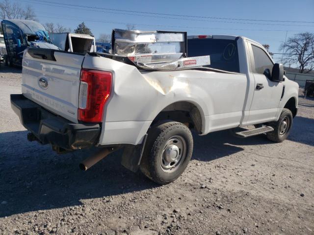 1FTBF2B66HEC49406 - 2017 FORD F250 SUPER DUTY WHITE photo 3