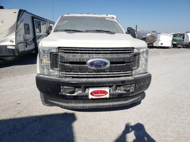 1FTBF2B66HEC49406 - 2017 FORD F250 SUPER DUTY WHITE photo 5