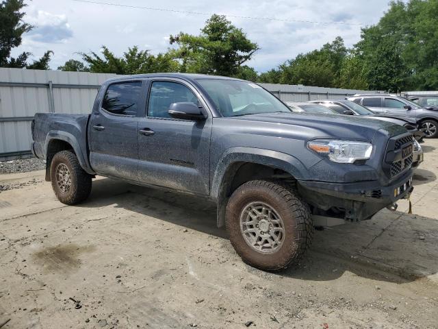 3TMCZ5AN0PM634412 - 2023 TOYOTA TACOMA DOUBLE CAB GRAY photo 4
