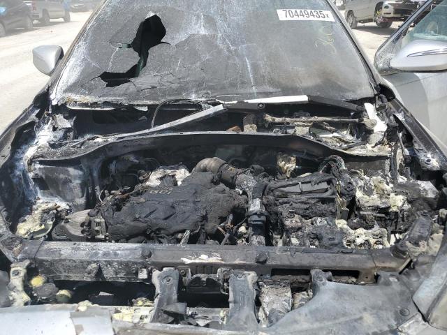 5XYZU4LA8HG432056 - 2017 HYUNDAI SANTA FE S SILVER photo 12