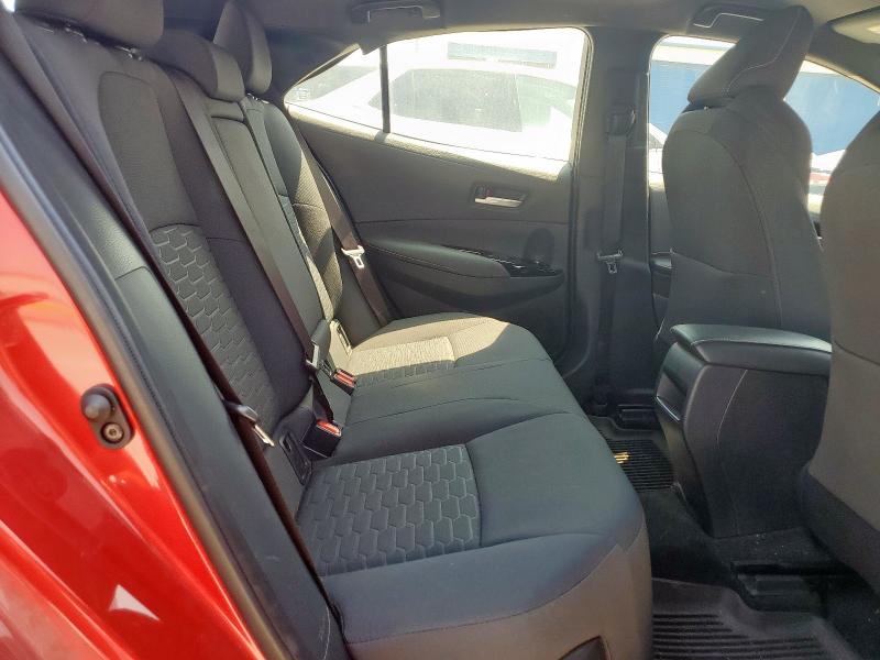 JTND4MBE6M3108984 - 2021 TOYOTA COROLLA SE RED photo 10