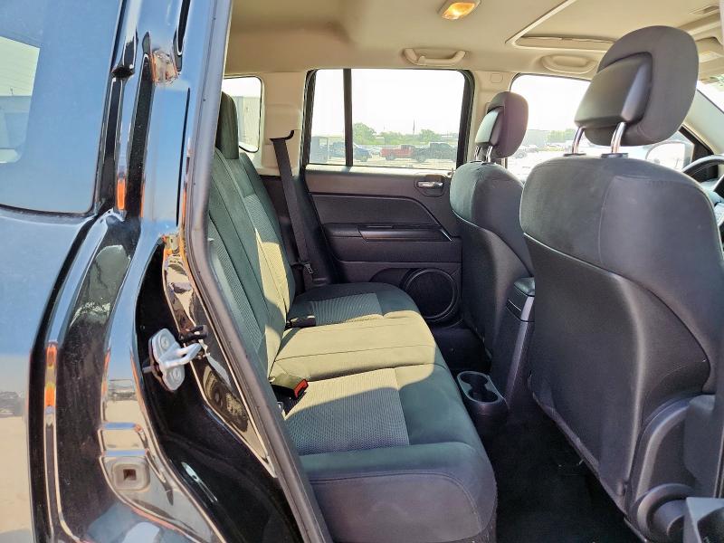 1J4NF1FB4BD201716 - 2011 JEEP COMPASS SPORT 黑色 照片 11