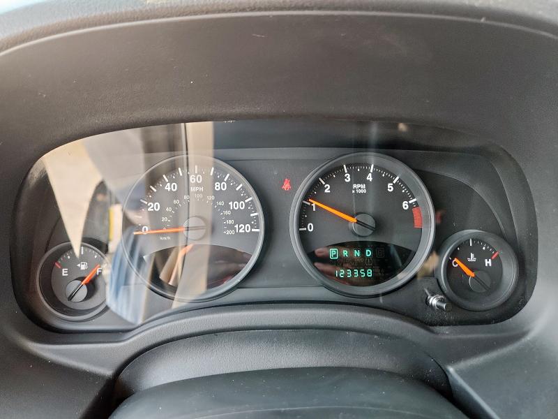 1J4NF1FB4BD201716 - 2011 JEEP COMPASS SPORT 黑色 照片 9