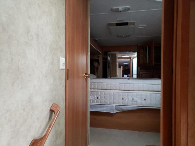 4YDF3072X84700604 - 2008 KEYSTONE MONTANA WHITE photo 5