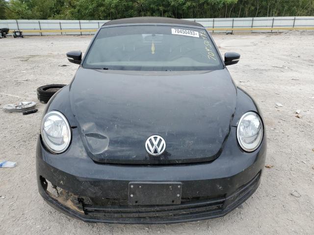 3VW5X7AT1DM815049 - 2013 VOLKSWAGEN BEETLE BLACK photo 5