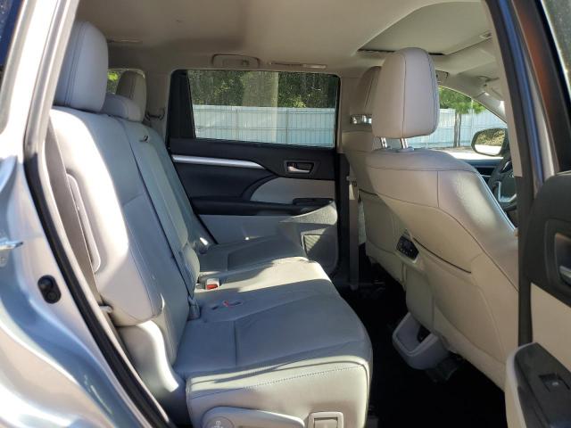 5TDJKRFH2GS251089 - 2016 TOYOTA HIGHLANDER XLE SILVER photo 11