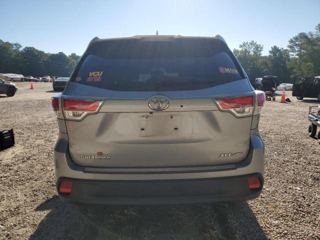 5TDJKRFH2GS251089 - 2016 TOYOTA HIGHLANDER XLE SILVER photo 6