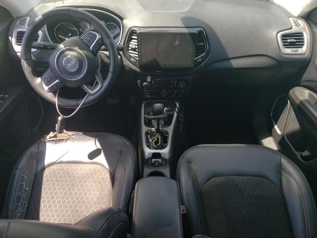 3C4NJCBB9JT194549 - 2018 JEEP COMPASS LATITUDE GREEN photo 8