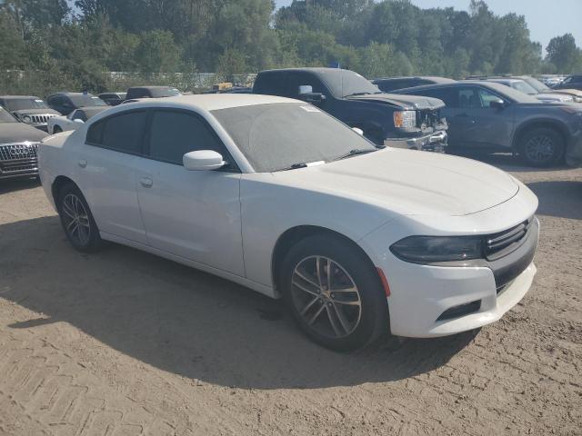 2C3CDXJG0KH559329 - 2019 DODGE CHARGER SXT WHITE photo 4