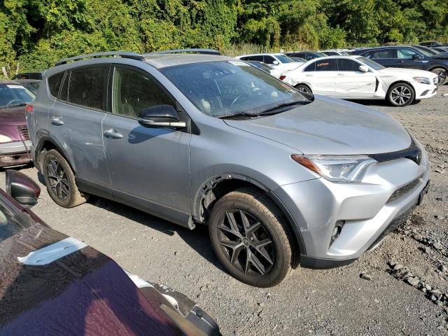 JTMJFREV5JJ249269 - 2018 TOYOTA RAV4 SE SILVER photo 4