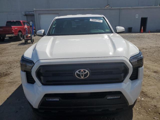 3TYLB5JN8RT058628 - 2024 TOYOTA TACOMA DOUBLE CAB WHITE photo 5
