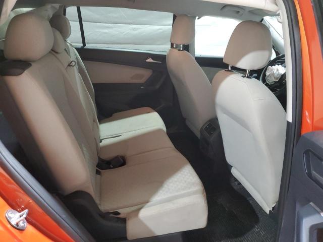 3VV0B7AX7JM089547 - 2018 VOLKSWAGEN TIGUAN S ORANGE photo 11