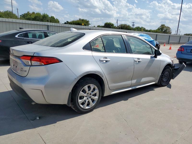 JTDBCMFE0P3012524 - 2023 TOYOTA COROLLA LE SILVER photo 3