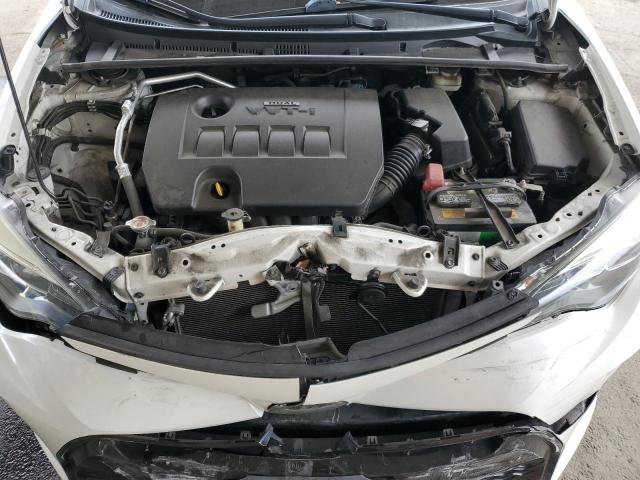 5YFBURHE8JP804166 - 2018 TOYOTA COROLLA L WHITE photo 11